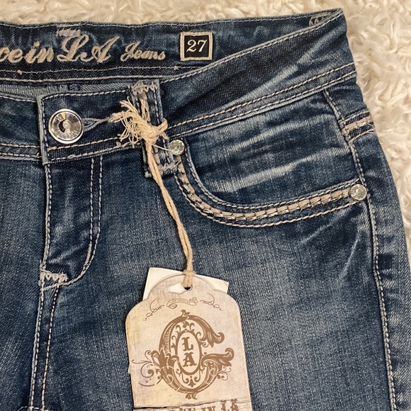 Grace in LA capris - Picture 4 of 7